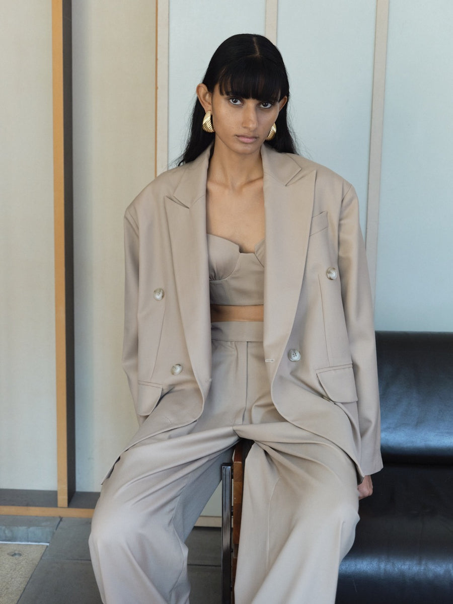 DOUBLE-BREASTED BLAZER